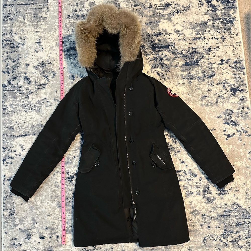 Canada Goose Parka (Adult XS or Youth M)